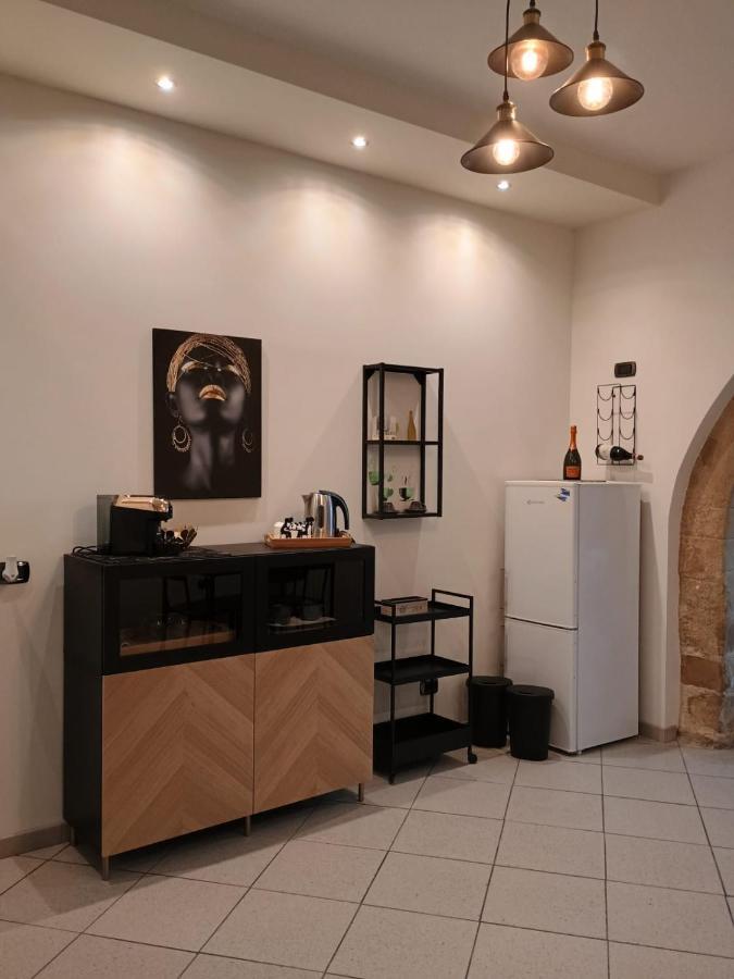 Mazzarino Al Vico Bartoli Suite Room מראה חיצוני תמונה