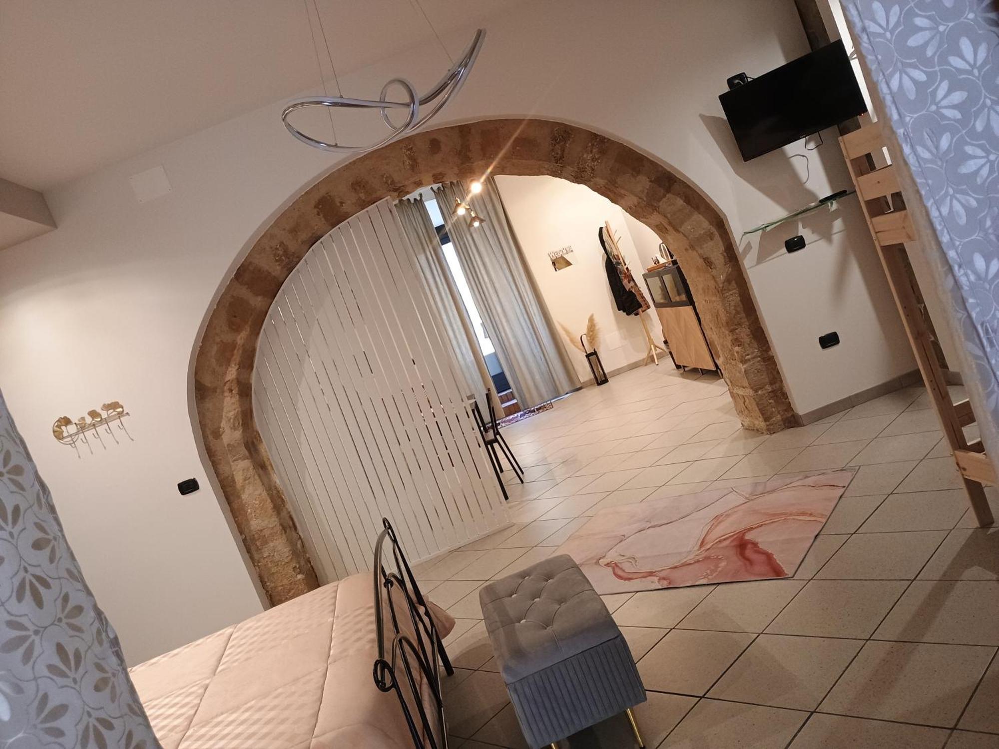 Mazzarino Al Vico Bartoli Suite Room מראה חיצוני תמונה