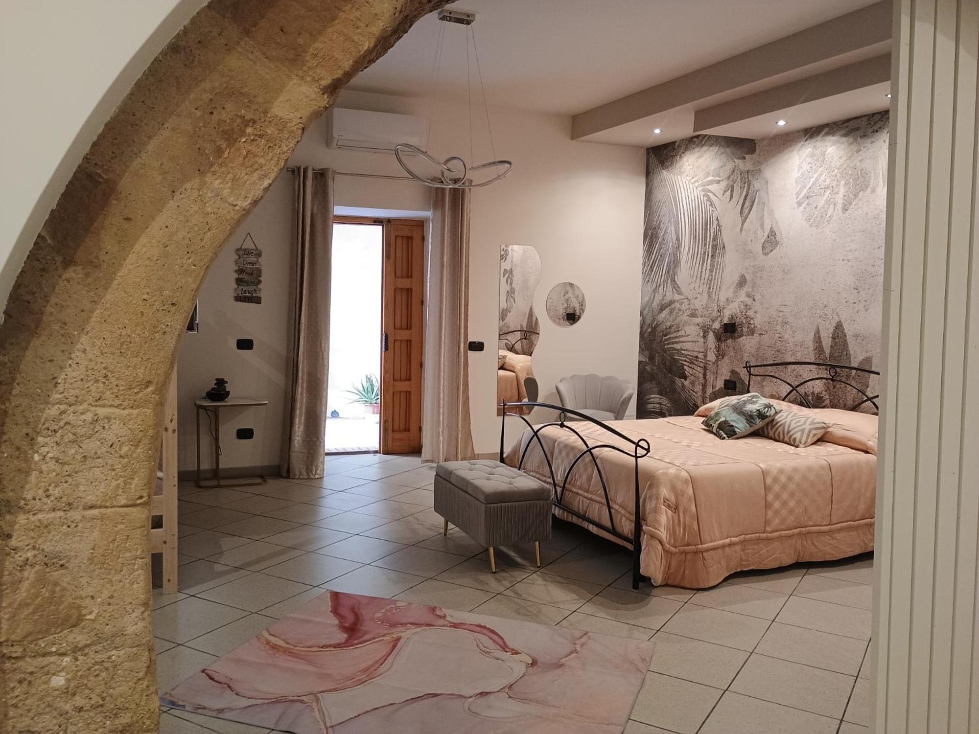 Mazzarino Al Vico Bartoli Suite Room מראה חיצוני תמונה